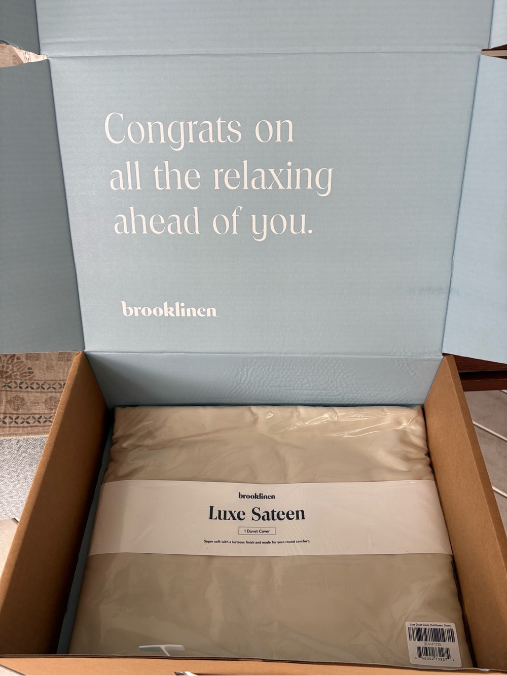 Brooklinen Luxe Sateen Duvet Cover in Beige Stone + 4 wash cloths